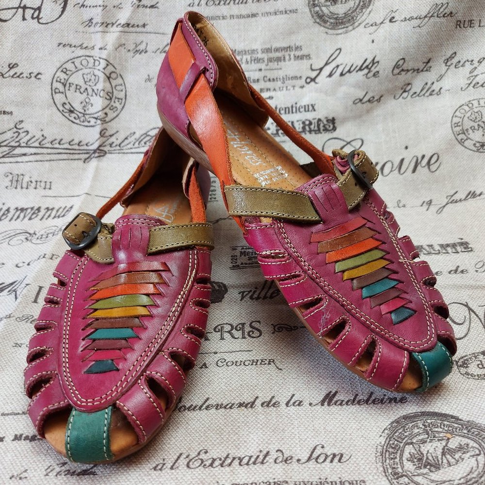 Artesanias Flores Leather Sandals